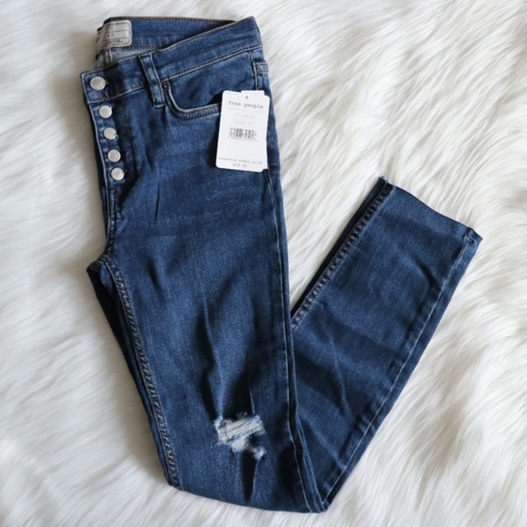 Free People Denim - Free People Destroyed Reagan Jean Size 25 ✨
